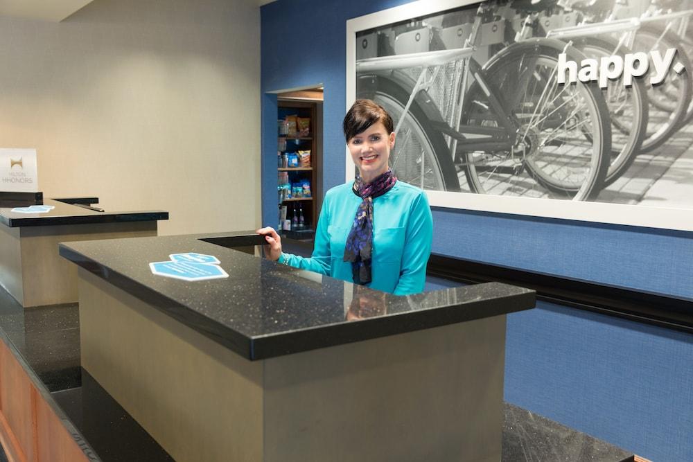 Hampton Inn & Suites Chicago Deer Park Exterior photo