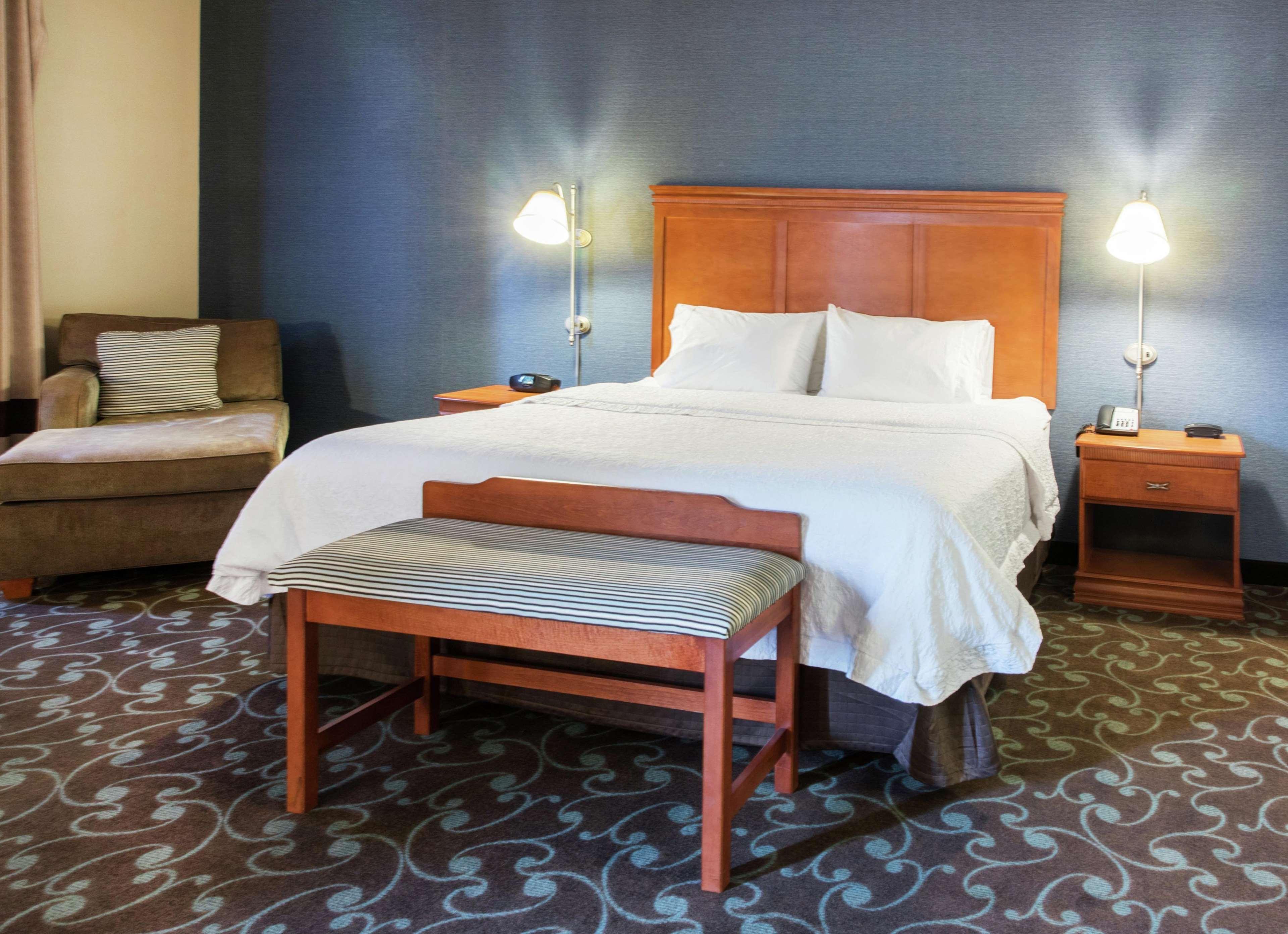 Hampton Inn & Suites Chicago Deer Park Exterior photo